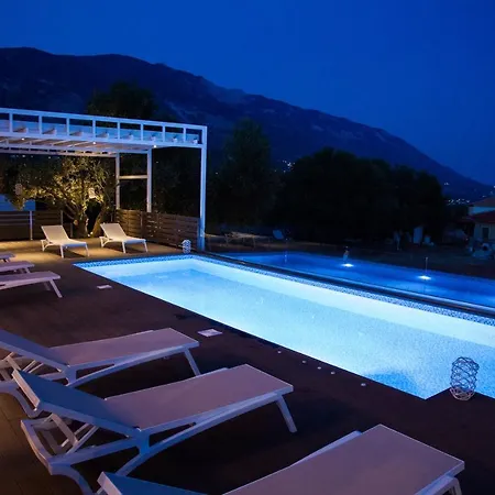 Moustakias Villa *