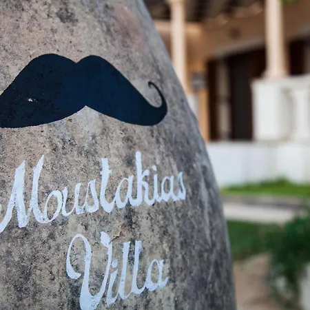 Villa Moustakias Villa *