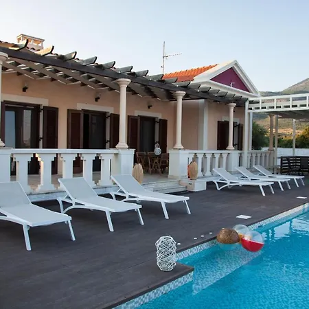 Moustakias Villa Вилла Кефалония